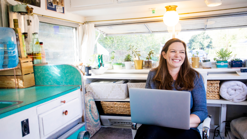 Remote jobs for travelers on the road